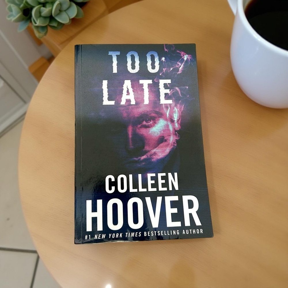 ☀️3 for $22☀️ Too Late by Colleen Hoover: Softcover Book